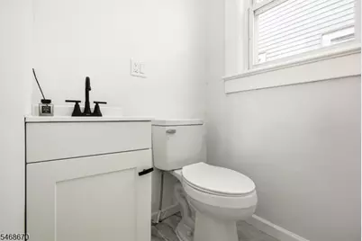 354 Clinton Pl, Newark, NJ 07112 - Photo 4