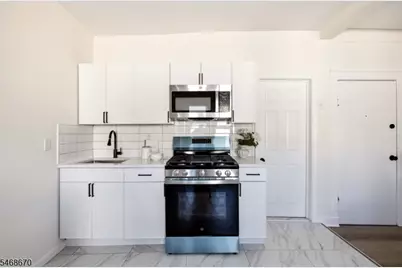354 Clinton Pl, Newark, NJ 07112 - Photo 22