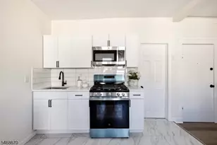 354 Clinton Pl, Newark, NJ 07112 - Photo 22
