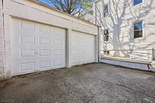 354 Clinton Pl, Newark, NJ 07112 - Photo 28
