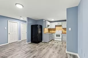 51 Demarest St, Newark, NJ 07112 - Photo 4