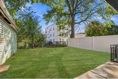 822 S 20th St, Newark, NJ 07108 - Photo 50