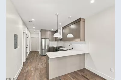 822 S 20th St, Newark, NJ 07108 - Photo 6