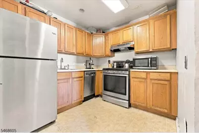 39 Union St #406, Hackensack, NJ 07601 - Photo 8