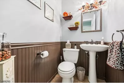 48 Greenrale Ave, Wayne, NJ 07470 - Photo 18