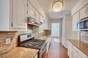 1071 Lorraine Ave, Union Township, NJ 07083 - Photo 24