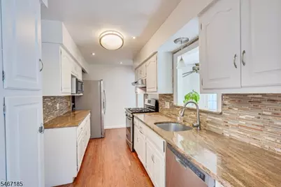 1071 Lorraine Ave, Union Township, NJ 07083 - Photo 20