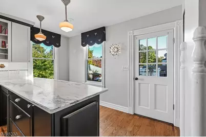 37 Mountain Ave, Summit, NJ 07901 - Photo 12