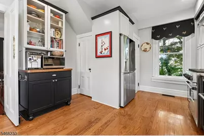 37 Mountain Ave, Summit, NJ 07901 - Photo 14