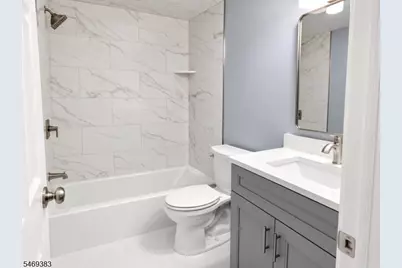 1124 Waterford Dr, Edison, NJ 08817 - Photo 8