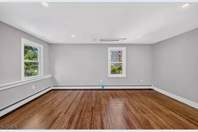 129 W Oak St, Bernards Township, NJ 07920 - Photo 30