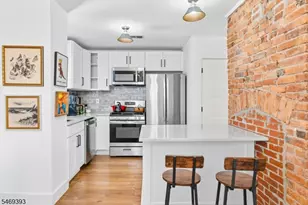 205 S Jefferson St, Orange, NJ 07050 - Photo 8