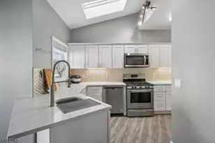 1602 Northcrest Terrace, Hanover Township, NJ 07981 - Photo 10