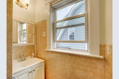 93 Midland Ave, East Orange, NJ 07017 - Photo 14