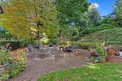 14 Forest St #102, Montclair Twp., NJ 07042 - Photo 20