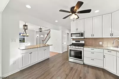 33 Kahl Rd, East Hanover Township, NJ 07936 - Photo 12
