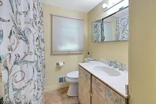 23 Cottonwood Ct, Hardyston Township, NJ 07460 - Photo 14