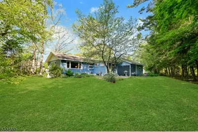 23 Cottonwood Ct, Hardyston Township, NJ 07460 - Photo 2