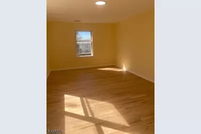 110 Fabyan Pl #2, Newark, NJ 07112 - Photo 14