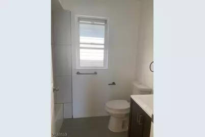 110 Fabyan Pl #2, Newark, NJ 07112 - Photo 18