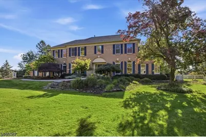 7 Ranney Rd, Washington Township, NJ 07853 - Photo 2