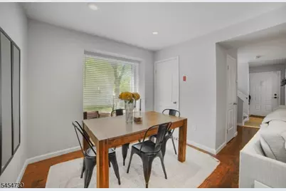 355 Tebe Pl, Union Township, NJ 07088 - Photo 14
