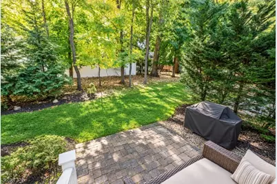 16 Pineview Dr #202, Waldwick, NJ 07463 - Photo 26