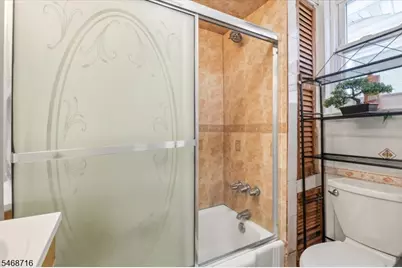 58 N Jefferson St, Orange, NJ 07050 - Photo 14