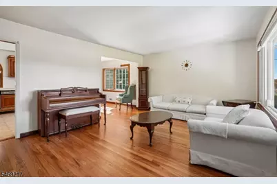 4 Nautical Ter, Jefferson Township, NJ 07849 - Photo 8