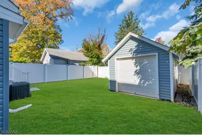 508 W 3rd Ave, Roselle, NJ 07203 - Photo 36