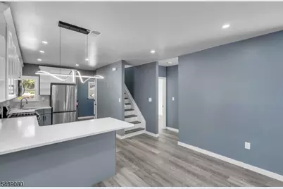 508 W 3rd Ave, Roselle, NJ 07203 - Photo 14