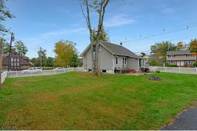 34 Rockview Ter, North Plainfield, NJ 07060 - Photo 6