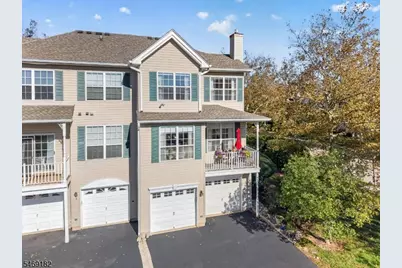 2 Windham Ct, Raritan Township, NJ 08822 - Photo 2