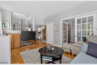 2 Windham Ct, Raritan Township, NJ 08822 - Photo 8