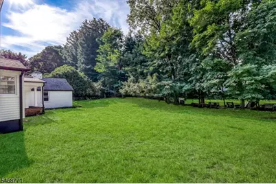 924 Franklin Ave, Franklin Lakes, NJ 07417 - Photo 16