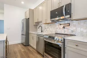 21 Lincoln Park, Newark, NJ 07102 - Photo 12