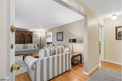 60B Troy Dr, Springfield, NJ 07081 - Photo 4