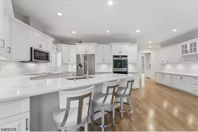 2 Lenape Trl, Warren Township, NJ 07059 - Photo 18