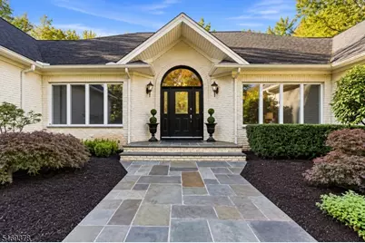 2 Lenape Trl, Warren Township, NJ 07059 - Photo 4