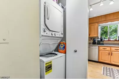 1077 River Rd #205, Edgewater, NJ 07020 - Photo 8