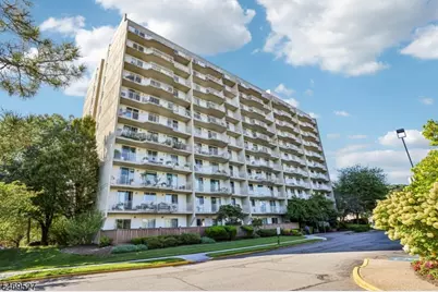 1077 River Rd #205, Edgewater, NJ 07020 - Photo 1