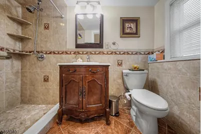 136 Headley Ter, Union Township, NJ 07083 - Photo 36