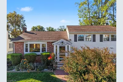 136 Headley Ter, Union Township, NJ 07083 - Photo 2