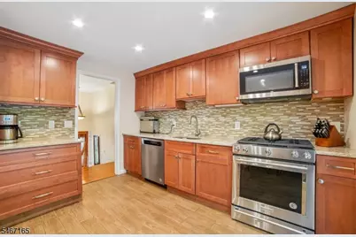 59 Trocha Ave, Livingston, NJ 07039 - Photo 8