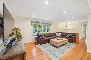 59 Trocha Ave, Livingston, NJ 07039 - Photo 4