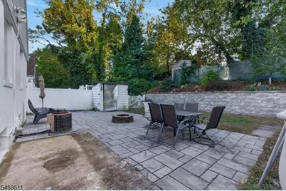 214 Floral St, Roselle, NJ 07203 - Photo 4