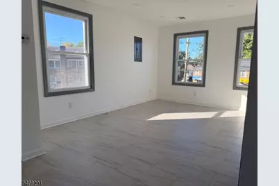 317 Amsterdam Ave, Roselle, NJ 07203 - Photo 10