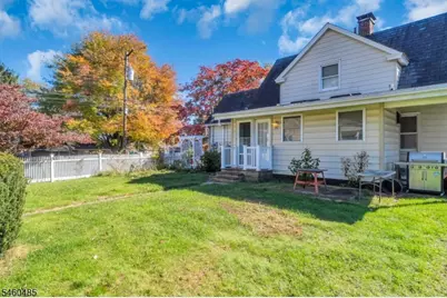 217 Park Ave, Lopatcong Township, NJ 08865 - Photo 14