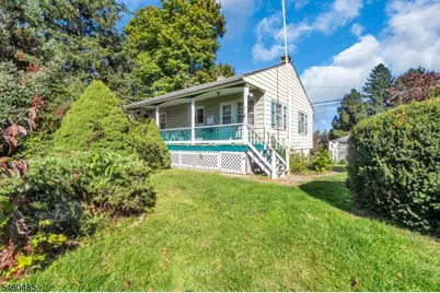 217 Park Ave, Lopatcong Township, NJ 08865 - Photo 16