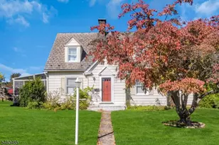 217 Park Ave, Lopatcong Township, NJ 08865 - Photo 1